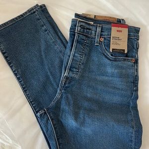 Levi’s Wedgie Straight Jeans